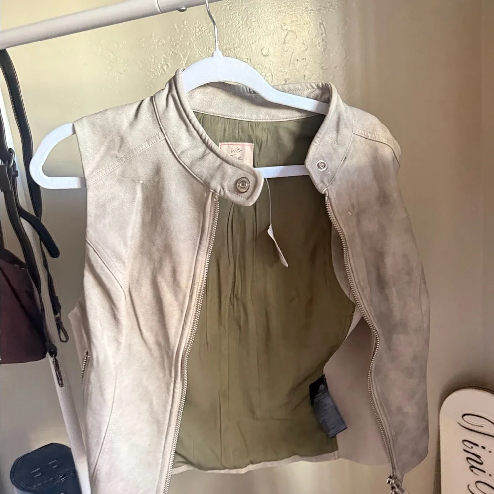 We The Free Women's Set - Picture 3 of 5